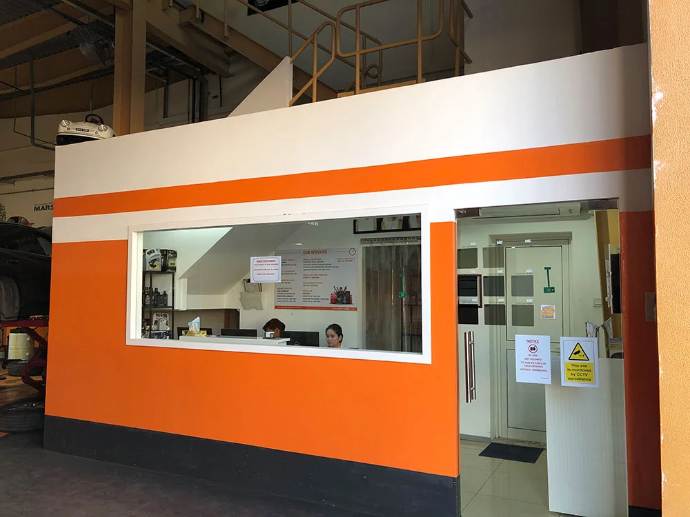 Orange Auto garage services reception Dubai