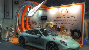 orange auto at dubai International motorshow 2015