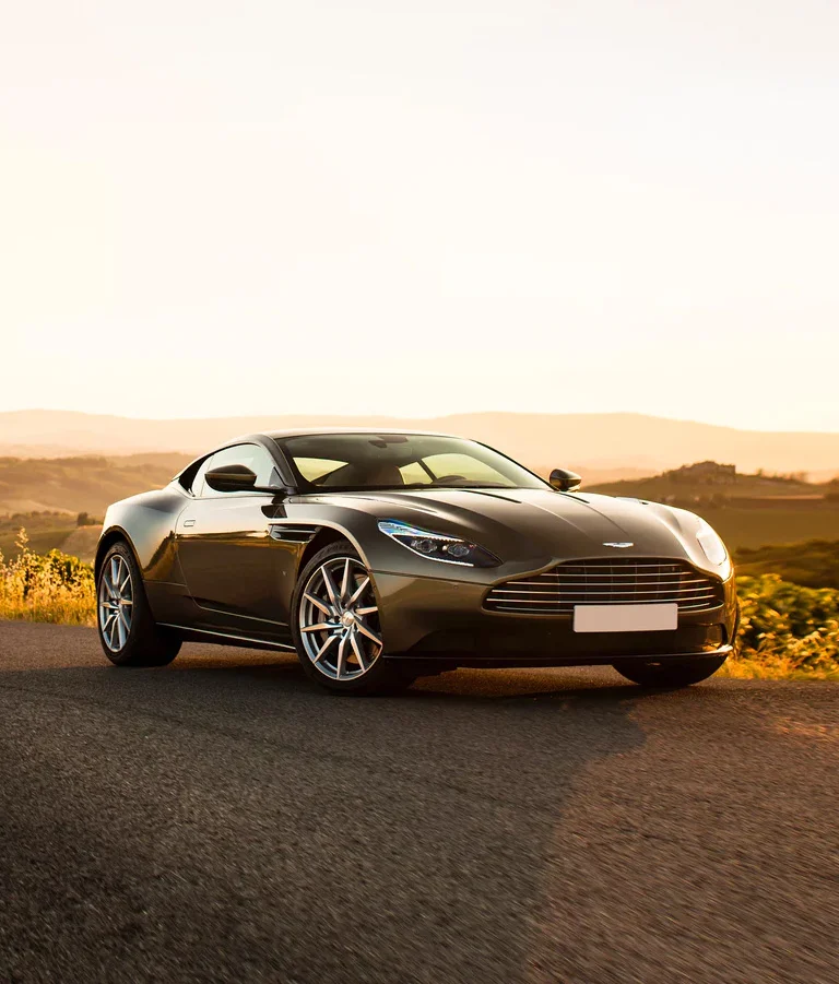 aston-martin-service-image-2
