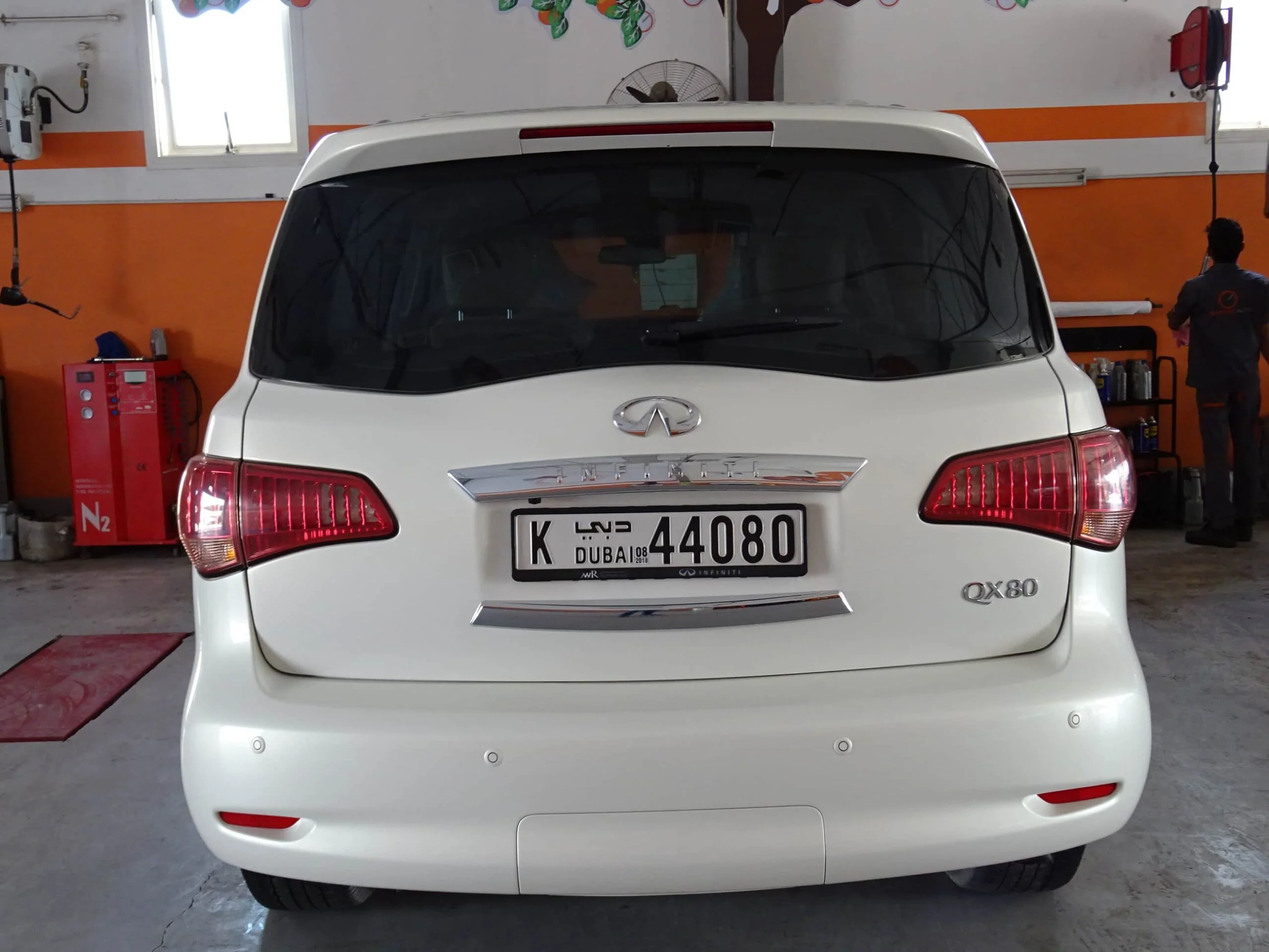 Infiniti garage