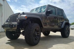 Jeep Overheating in Dubai Traffic – Causes, Warning Signs & Expert Fixes