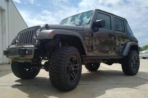 Jeep Overheating in Dubai Traffic – Causes, Warning Signs & Expert Fixes